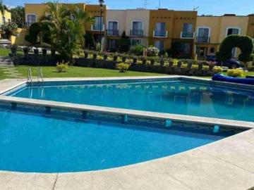 Rincones de Tezoyuca, 3 Rec, 3.5 baños, 2 estacionamientos, jardin privado