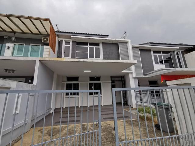 Rini Hill 2 Double Storey House