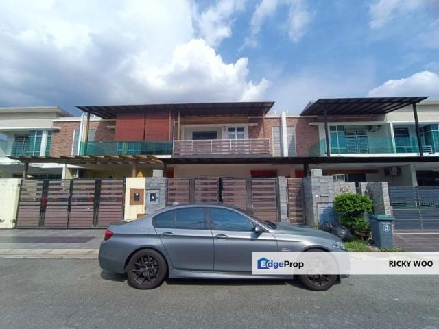 Rini Hills