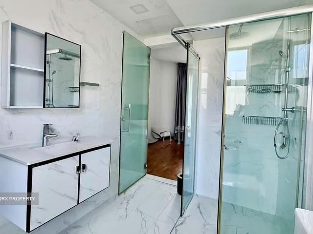 Rio Vista D19, Condominium