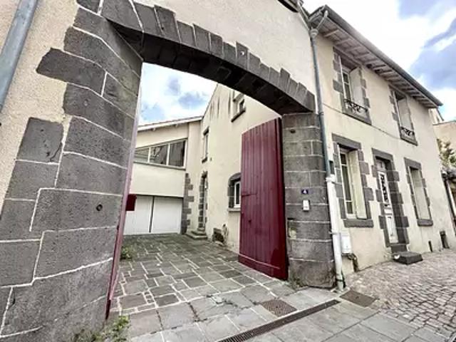 Riom 63200 Achat / Vente maison 6 pièces t6 terrasse