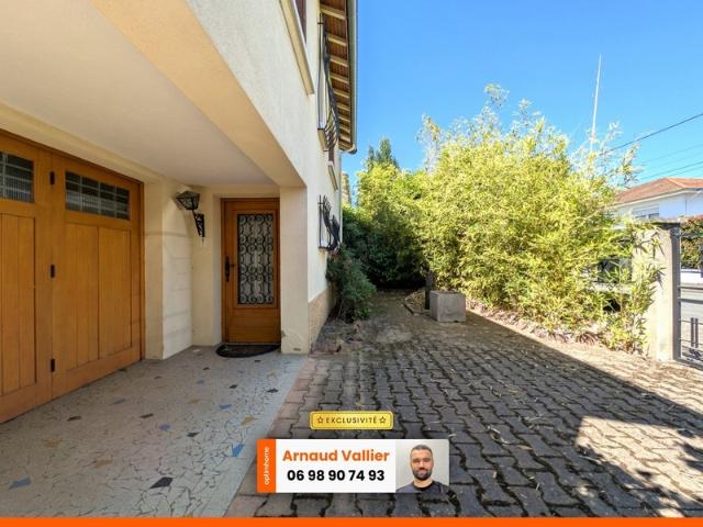 Riorges — Maison T4 avec terrain de 439 m² et garage 42