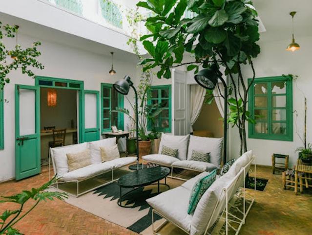 Riad avec terrasse et piscine