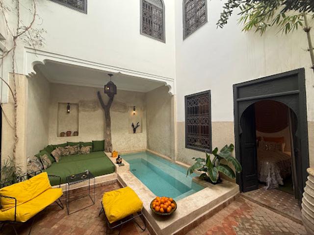 Riad avec vue panoramique et piscine