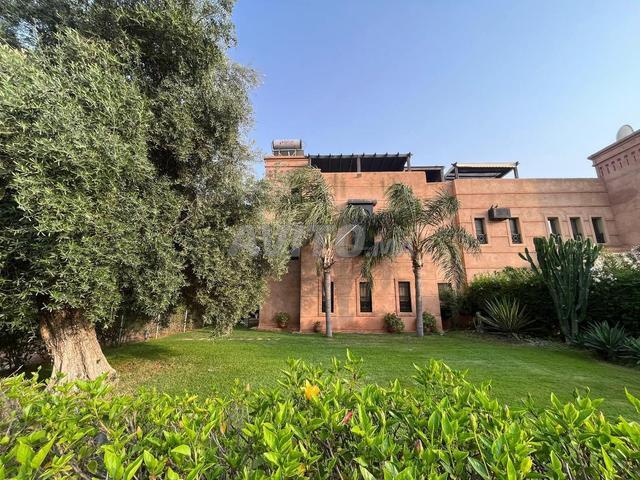 Riad à vendre Résidence sécurisée Route de Fès