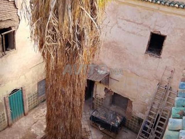 Riad Titré de 220m2 à Rénover 2.5MIL