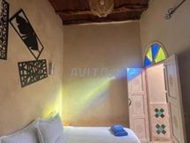 Riad titré