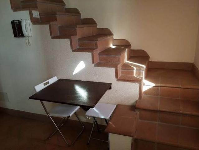 RIANO MONOLOCALE ARREDATO CON POSTO AUTO
