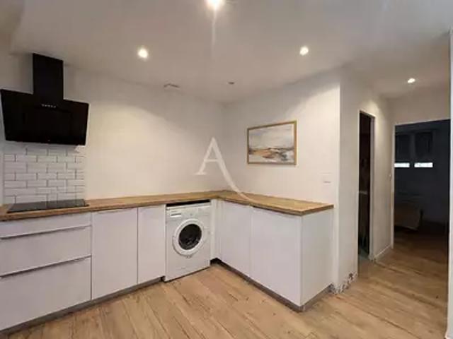 Rians 83560 Achat / Vente appartement 2 pièces t2 au dernier étage cave