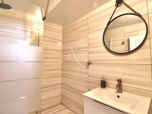 Rians 83560 Achat / Vente maison 4 pièces t4 au dernier étage cave