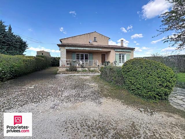 Rians Villa T4 sur 765 m² au calme à pied du village