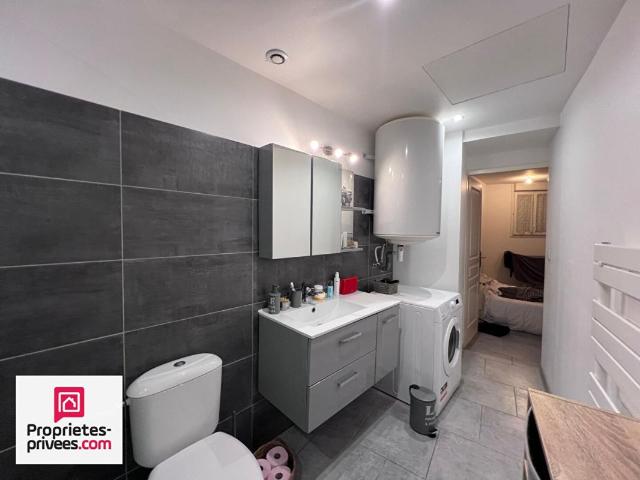Rians Appartement rdc T2 64 m² refait à neuf