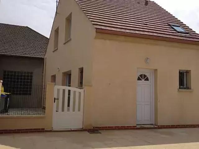 Ribécourt Dreslincourt 60170 Location maison 3 pièces t3 au dernier étage parking