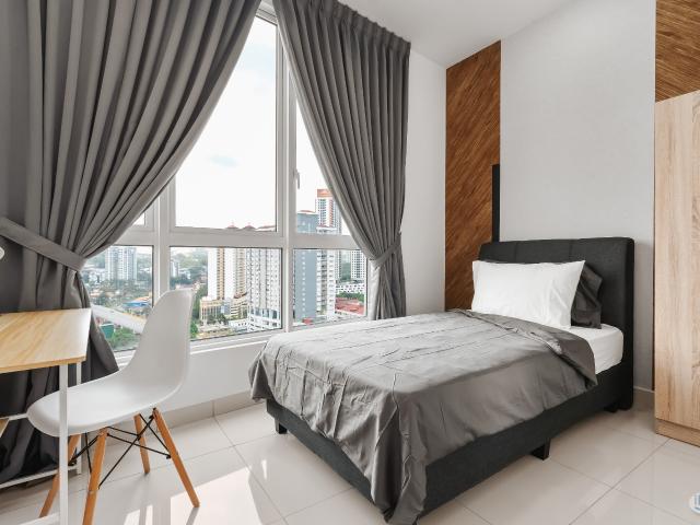 RICA Residence Middle Room near MRT Sentul Barat