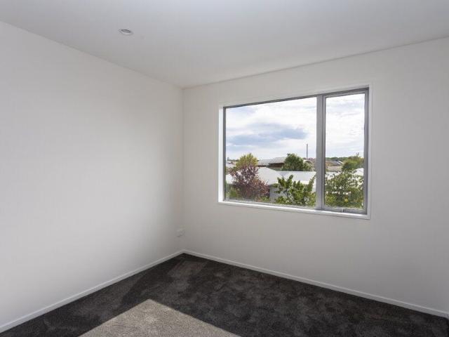 RICCARTON – 3 BED/2 BATH NEW BUILD, GAS HOT WATER, VIEWING WILL IMPRESS!