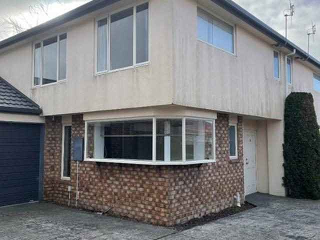 riccarton, 3 bedrooms