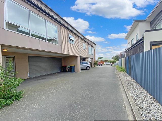 riccarton, 3 bedrooms