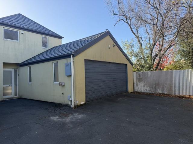 riccarton, 3 bedrooms