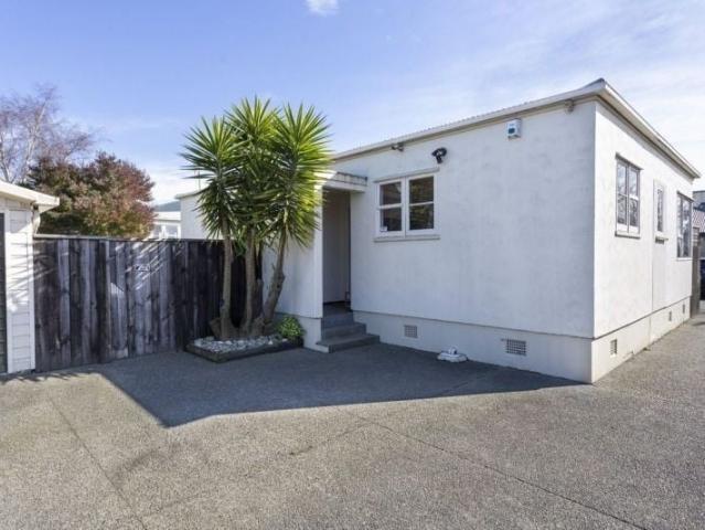 riccarton, 3 bedrooms