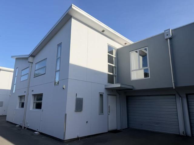 riccarton, 3 bedrooms