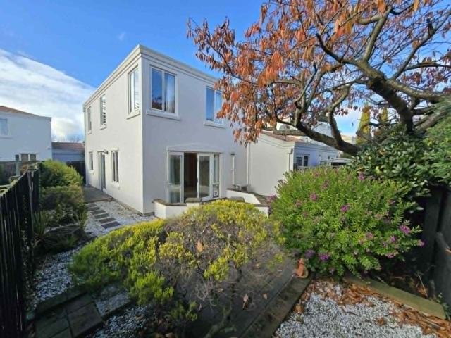 riccarton, 3 bedrooms