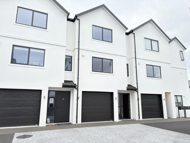 riccarton, 3 bedrooms
