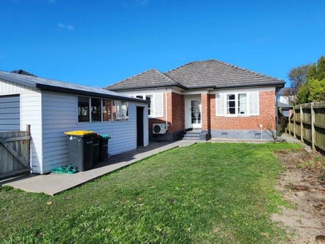 riccarton, 3 bedrooms
