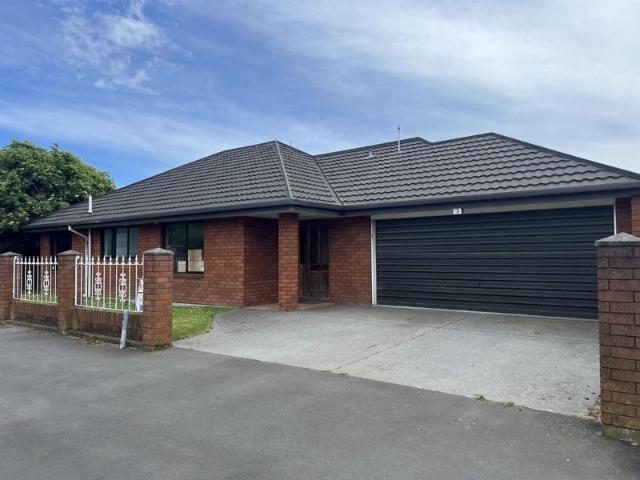 riccarton, 3 bedrooms