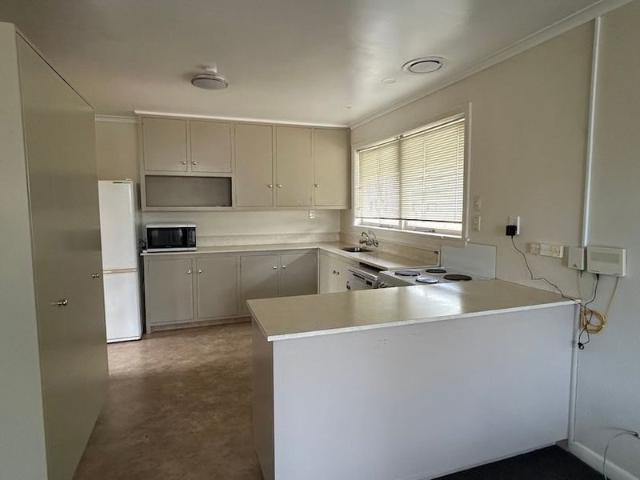 Riccarton, 3 bedrooms