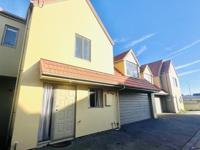 riccarton, 3 bedrooms
