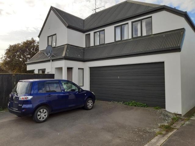 riccarton, 3 bedrooms