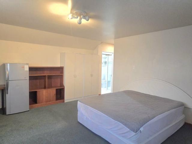 riccarton, 1 bedroom