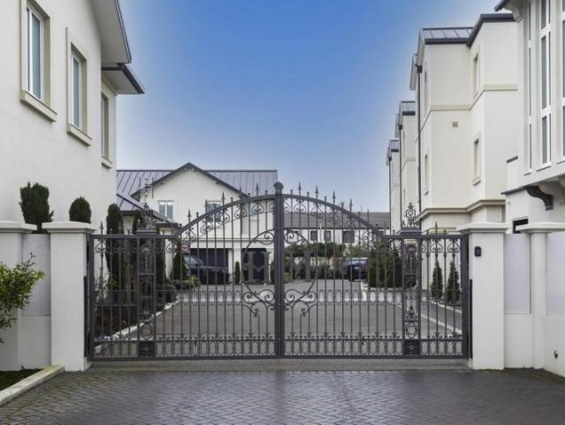riccarton, 2 bedrooms