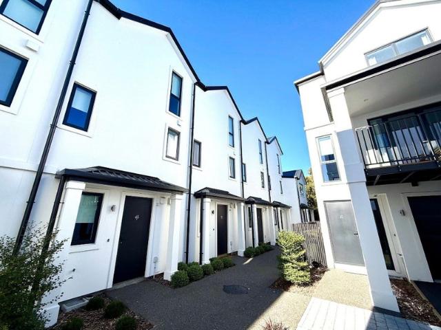 Riccarton, 2 bedrooms