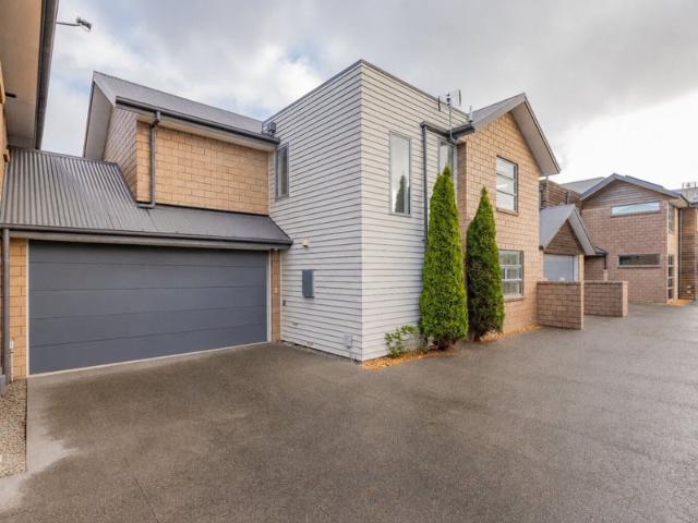 riccarton, 4 bedrooms