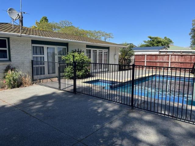 riccarton, 4 bedrooms