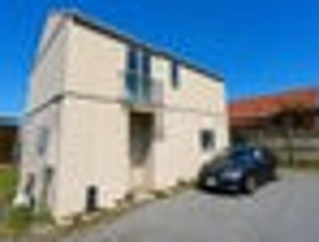 Riccarton, 5 bedrooms, $900 pw