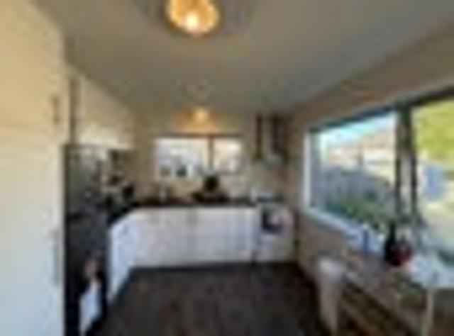 Riccarton, 5 bedrooms, $1000 pw