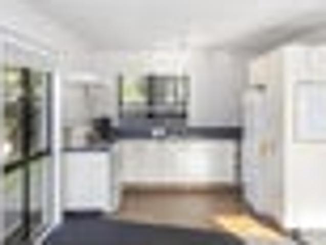 Riccarton, 5 bedrooms, $1050 pw