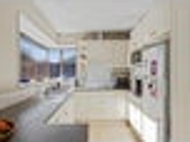 Riccarton, 5 bedrooms, $1200 pw