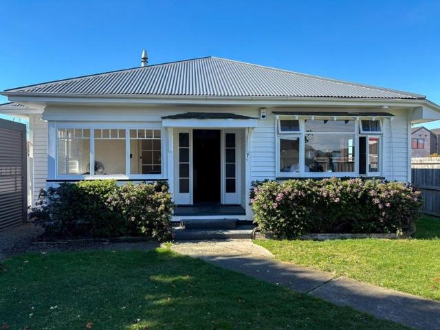 Riccarton, 5 bedrooms