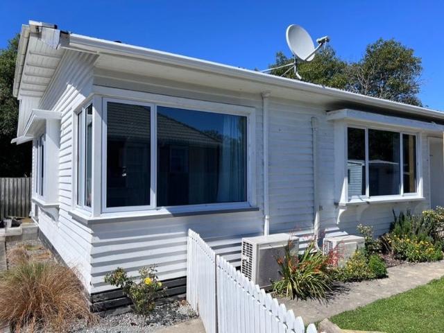 riccarton, 6+ bedrooms