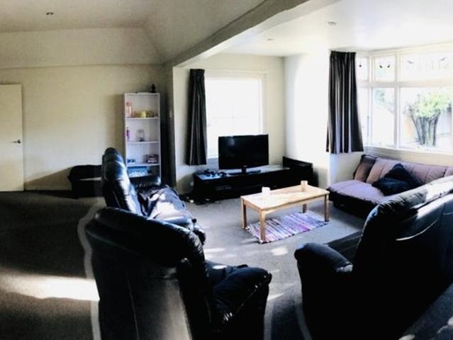 riccarton, 6+ bedrooms