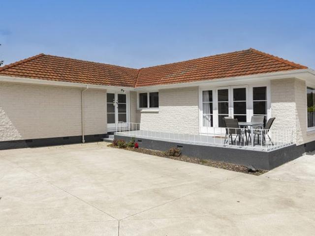 riccarton, 6+ bedrooms