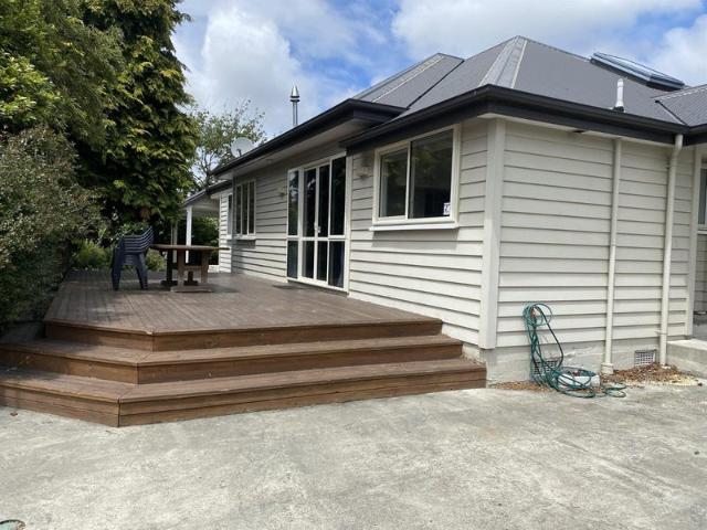 riccarton, 6+ bedrooms