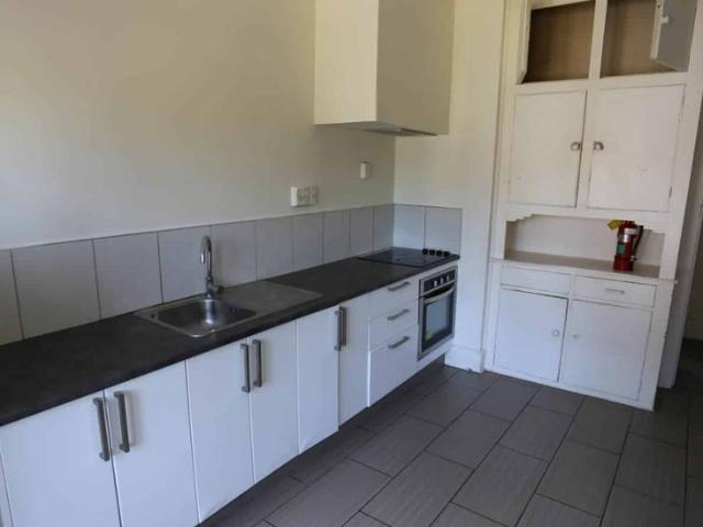 RICCARTON 8 BEDROOM + STUDY, 3 BATHROOM, 2 LIVING, PLENTY OF PARKING!