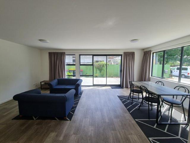 Riccarton – Six bedrooms two bathrooms STUDENT PROPERTY available