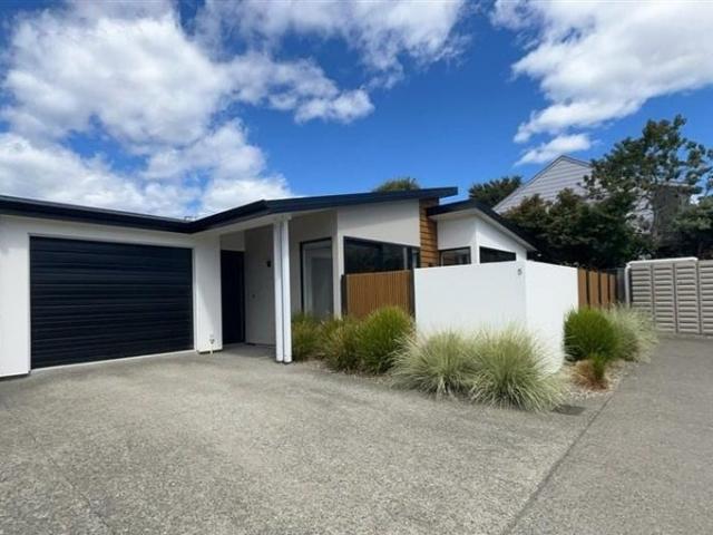 richmond, 2 bedrooms