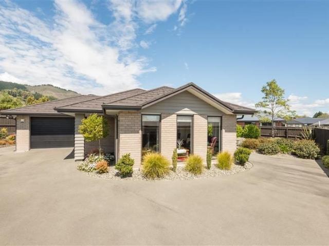 richmond, 2 bedrooms