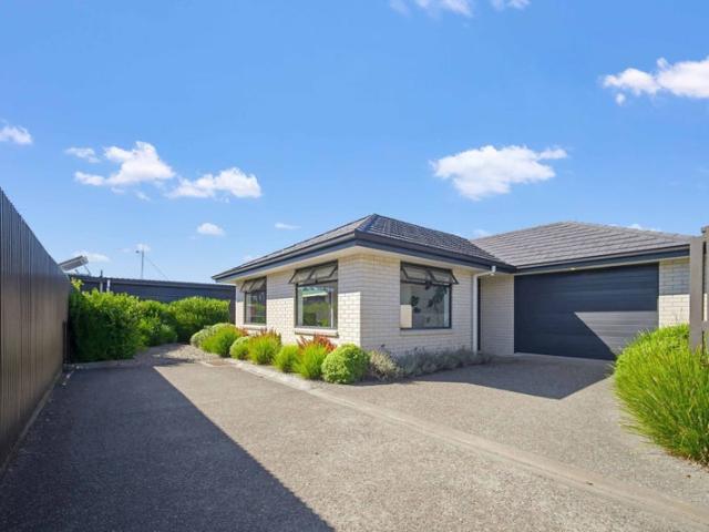 richmond, 2 bedrooms
